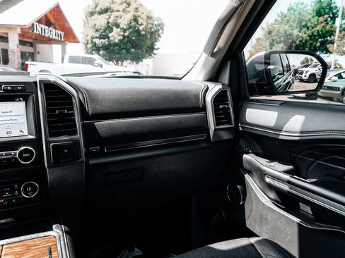 Used 2019 Ford Expedition Max Platinum AWD/4WD image 26