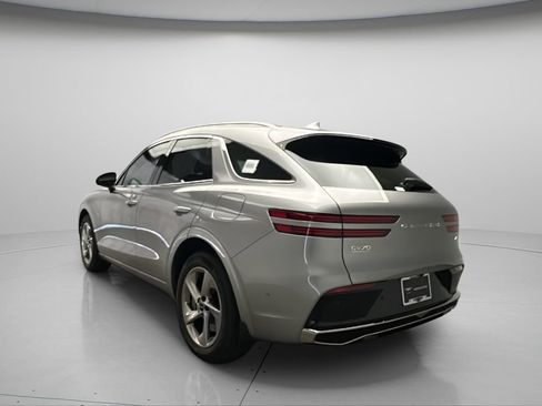New 2026 Genesis GV70 2.5T Advanced image 3