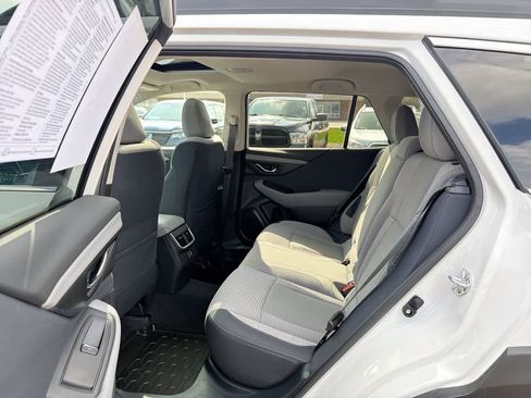 Certified 2025 Subaru Outback Premium w/ Popular Package #1A AWD/4WD image 25