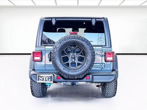 Used 2024 Jeep Wrangler Unlimited AWD/4WD image 5