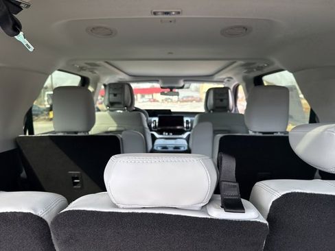 New 2026 Ford Expedition Platinum w/ Platinum Ultimate Package image 26