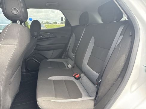 Used 2023 Chevrolet TrailBlazer LT w/ Convenience Package FWD image 19