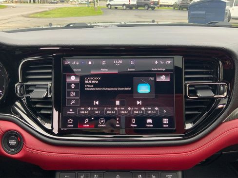 Used 2022 Dodge Durango R/T w/ Blacktop Package AWD/4WD image 13