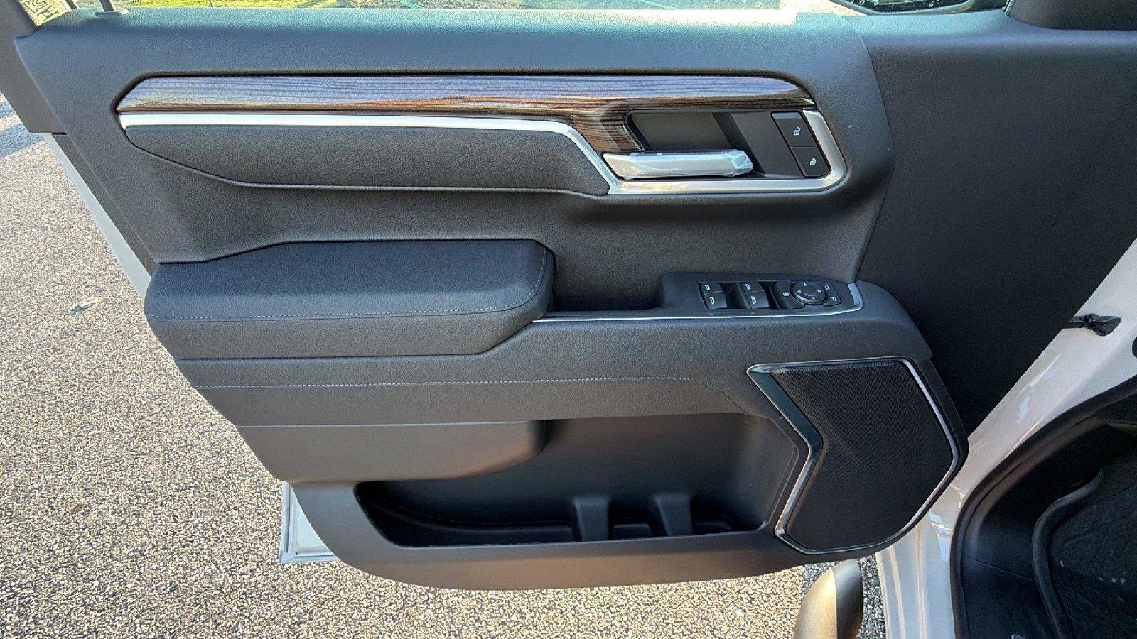 New 2026 Chevrolet Silverado 1500 RST w/ RST Select Package RWD image 14