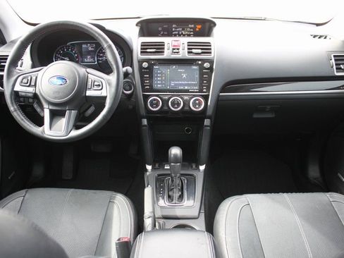 Used 2018 Subaru Forester 2.5i Touring w/ Popular Package #2 image 8