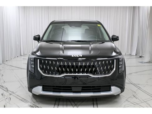 New 2026 Kia Carnival image 3