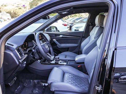 Used 2024 Audi SQ5 Prestige w/ Prestige Package image 19