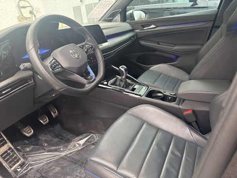 Used 2024 Volkswagen Golf R image 7