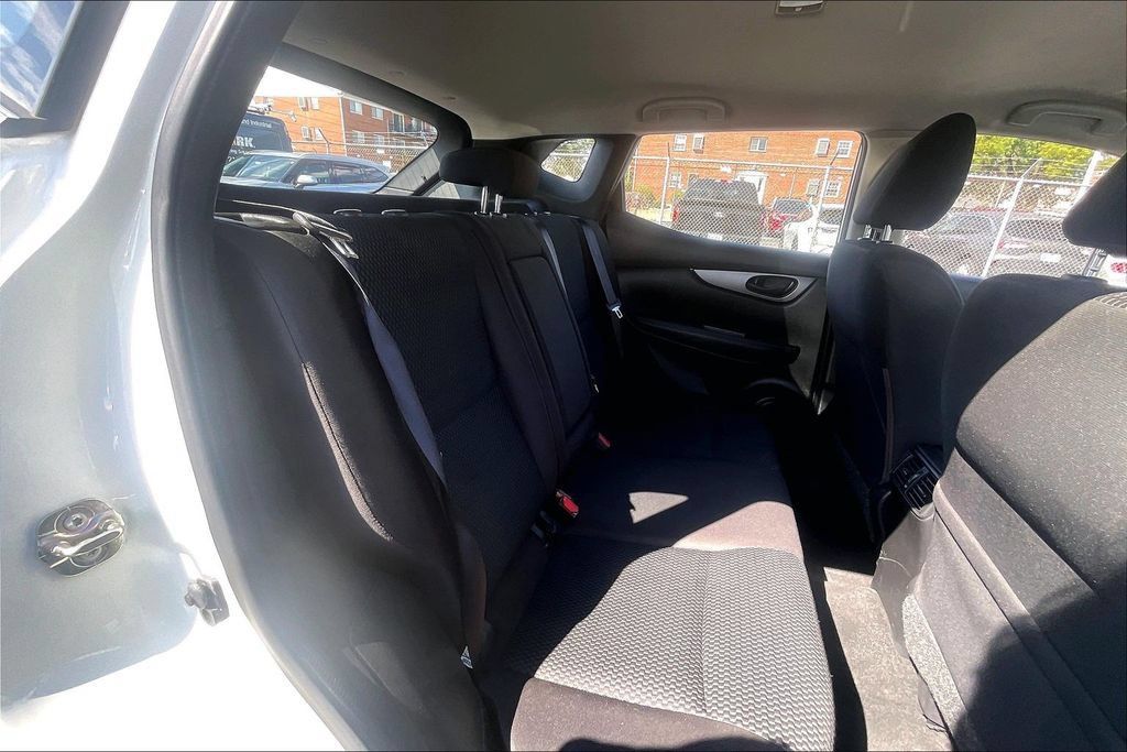 Used 2019 Nissan Rogue Sport S AWD/4WD image 26