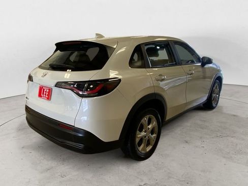 Used 2023 Honda HR-V LX image 6