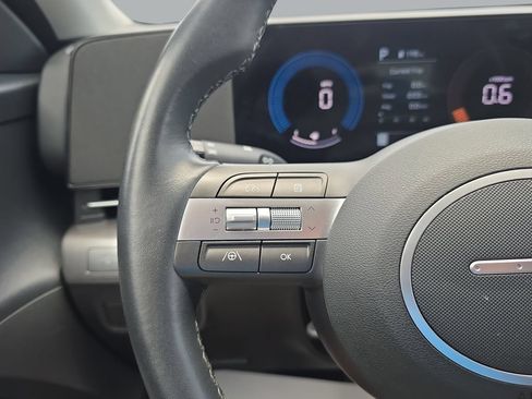 Used 2025 Hyundai Kona SEL FWD image 15
