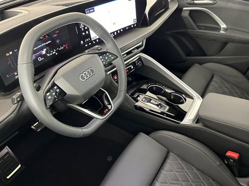 New 2025 Audi SQ5 Premium Plus image 9