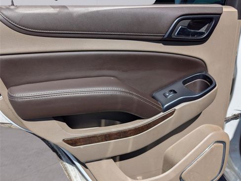 Used 2015 Chevrolet Tahoe LT image 34