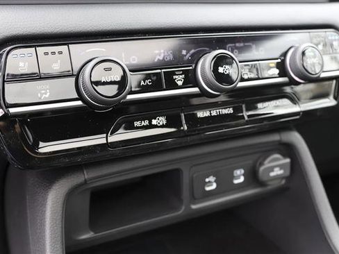 New 2026 Honda Pilot Black Edition image 20