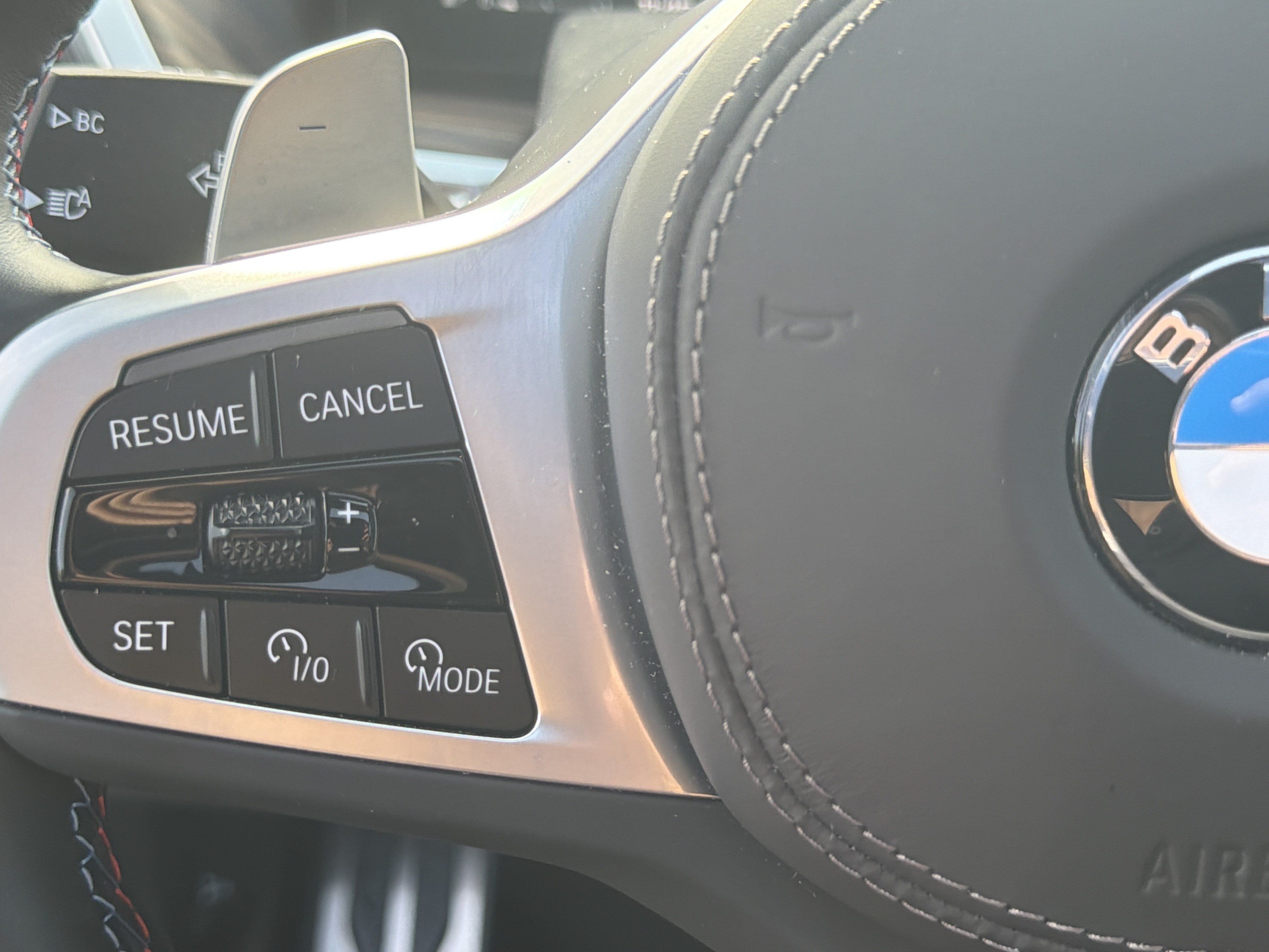 Used 2025 BMW X5 M60i AWD/4WD image 32