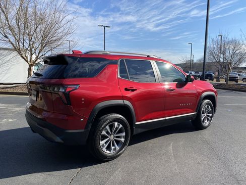 Used 2026 Chevrolet Equinox LT image 9