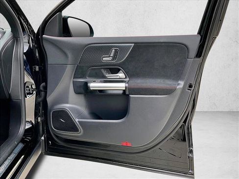 Used 2025 Mercedes-Benz GLA 250 GLA 250 image 19