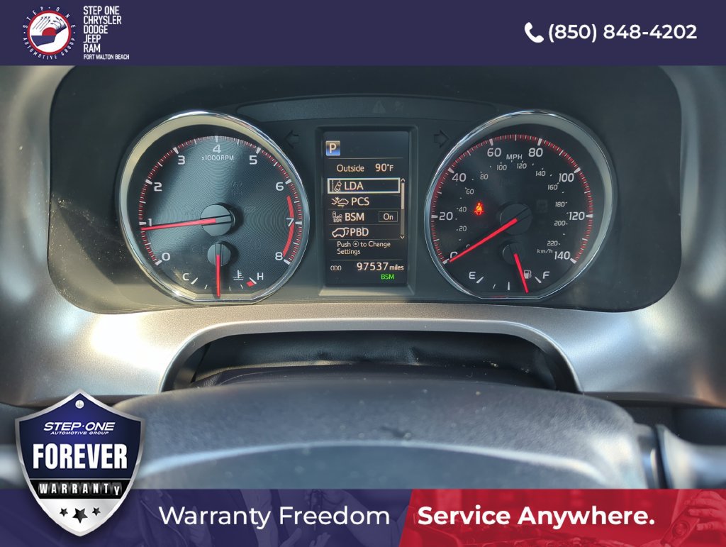 Used 2018 Toyota RAV4 SE w/ Power Extra Value Package FWD image 39