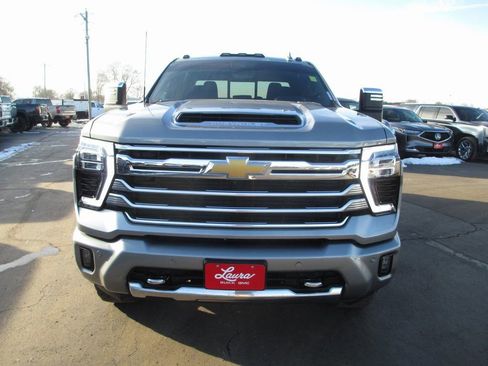 Used 2025 Chevrolet Silverado 3500 High Country w/ Technology Package image 14