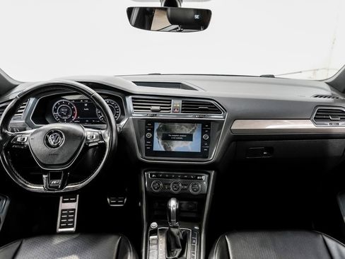 Used 2019 Volkswagen Tiguan SEL R-Line w/ 3rd Row Seat Package image 21