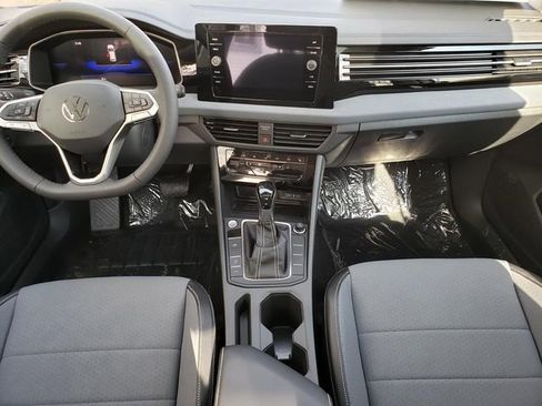 New 2026 Volkswagen Jetta SE image 9