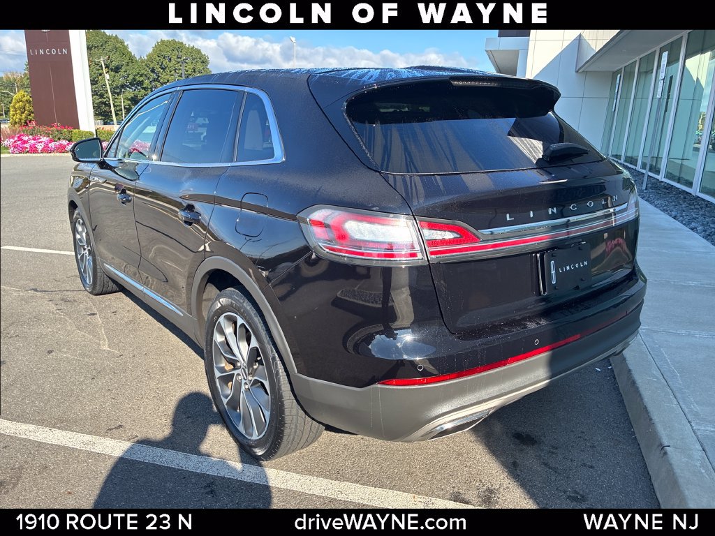 Certified 2023 Lincoln Nautilus Reserve AWD/4WD image 4