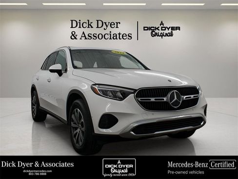 Used 2024 Mercedes-Benz GLC 300 4MATIC image 12