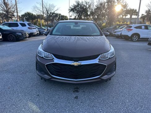 Used 2019 Chevrolet Cruze LS image 9