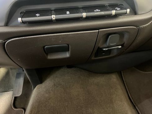 Used 2018 GMC Sierra 1500 SLT w/ SLT Premium Package AWD/4WD image 36