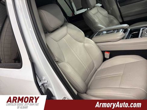 Used 2024 Jeep Wagoneer L Series II w/ Flexible Seating Group image 43