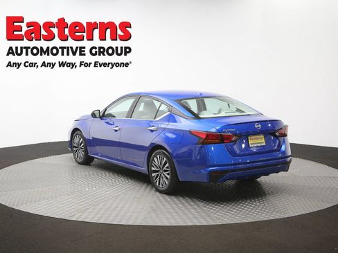 Used 2025 Nissan Altima 2.5 SV FWD image 63