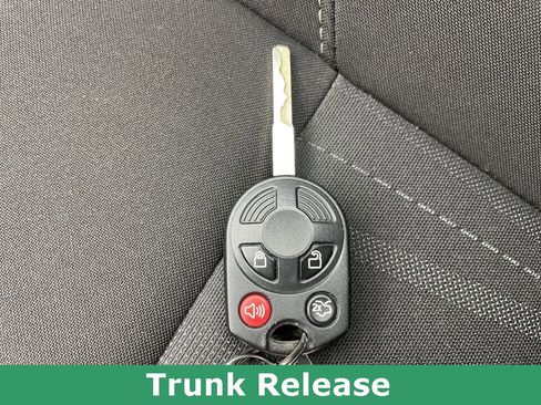 Used 2017 Ford Focus SE image 42