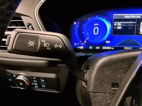 Certified 2022 Ford Escape SEL w/ Technology Package AWD/4WD image 30