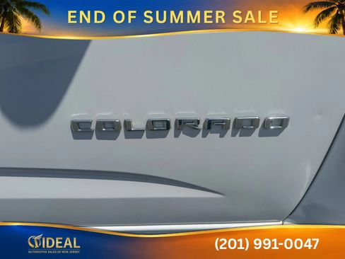 Used 2022 Chevrolet Colorado LT w/ LT Convenience Package AWD/4WD image 12