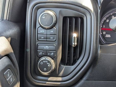 Used 2021 Chevrolet Silverado 1500 Custom Trail Boss w/ Realtree Special Edition image 23