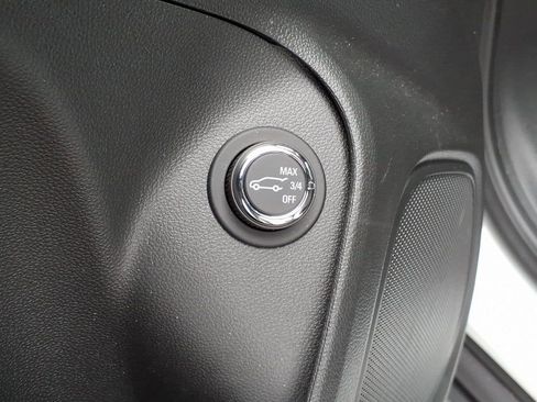 Certified 2024 Buick Encore GX Preferred w/ Comfort Package image 7