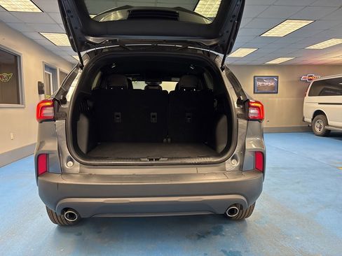 Used 2025 Ford Escape ST-Line image 8