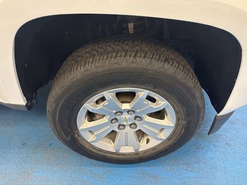 Used 2018 Chevrolet Colorado LT RWD image 3