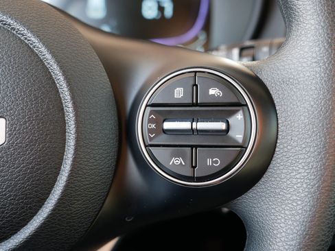 Certified 2025 Kia Soul LX image 29