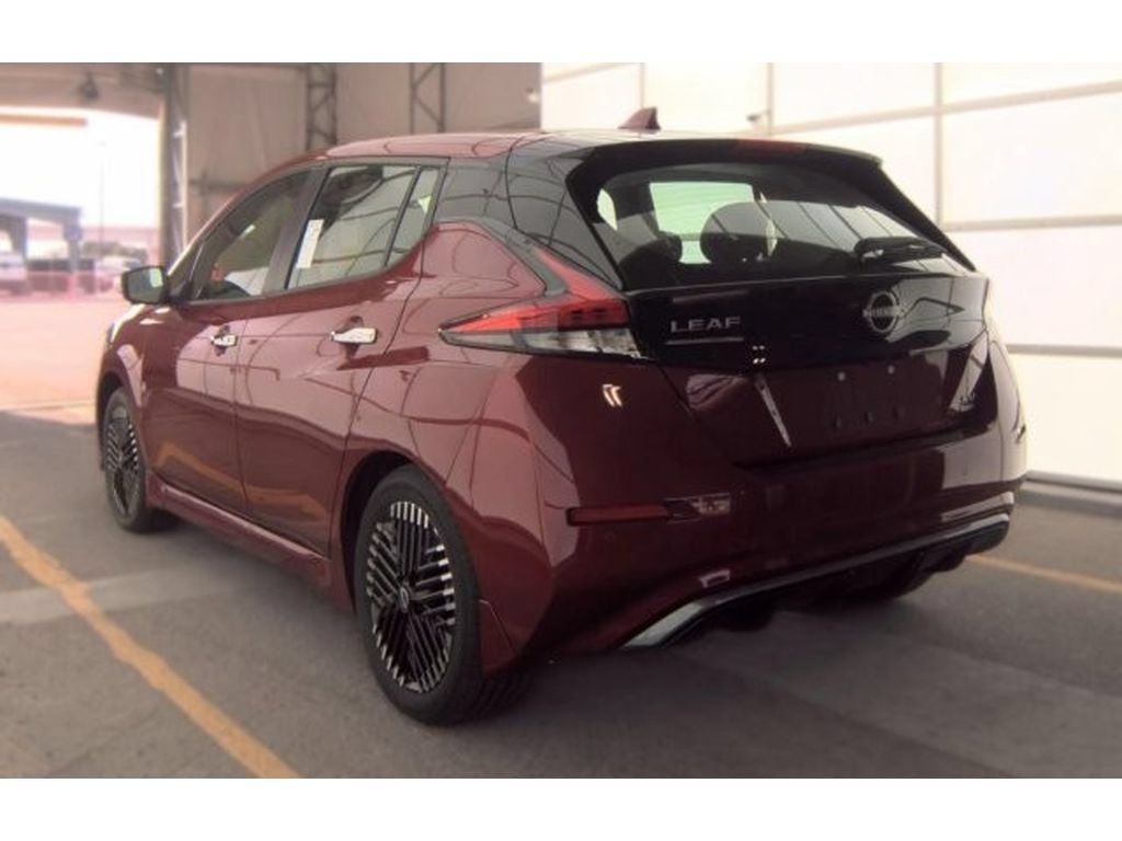 Used 2025 Nissan Leaf SV Plus FWD image 4