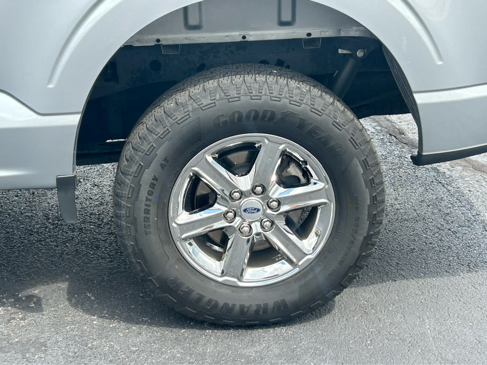 Used 2025 Ford F150 XLT w/ Equipment Group 301A Standard AWD/4WD image 51