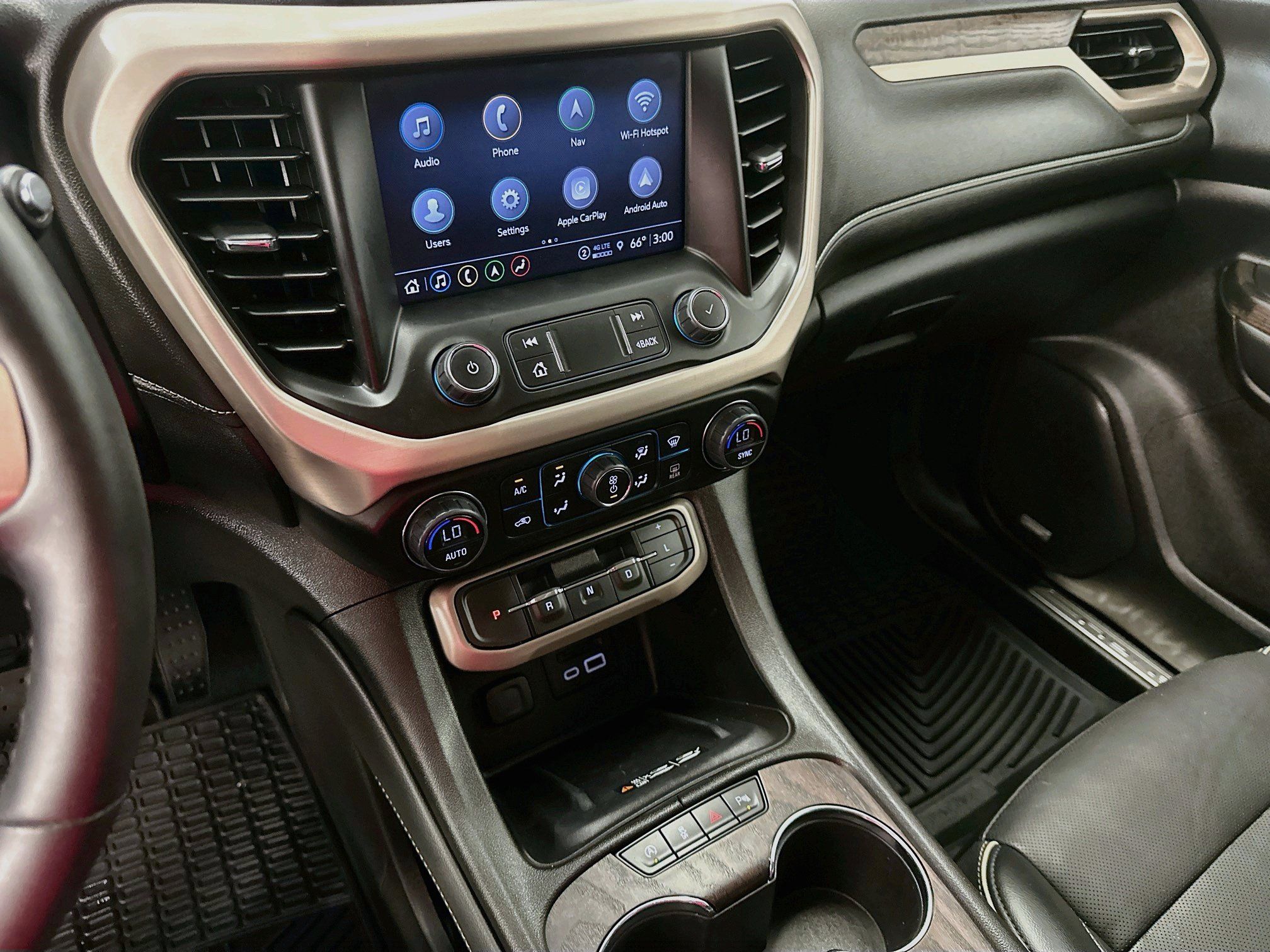 Used 2023 GMC Acadia Denali w/ Denali Ultimate Package AWD/4WD image 26