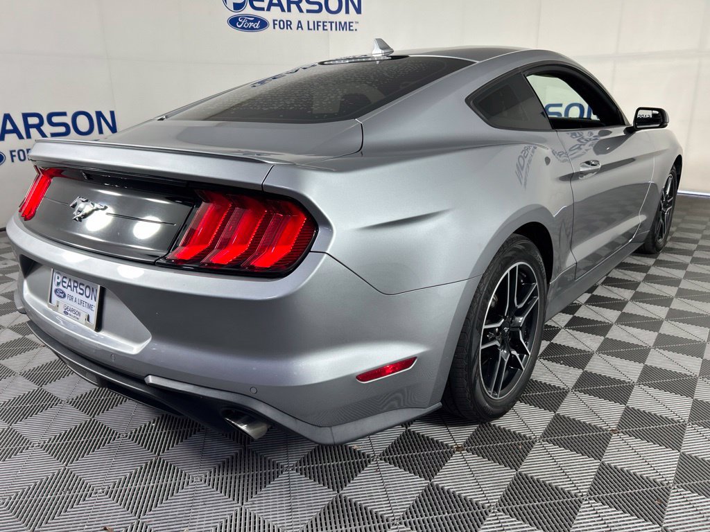 Used 2021 Ford Mustang Premium RWD image 5