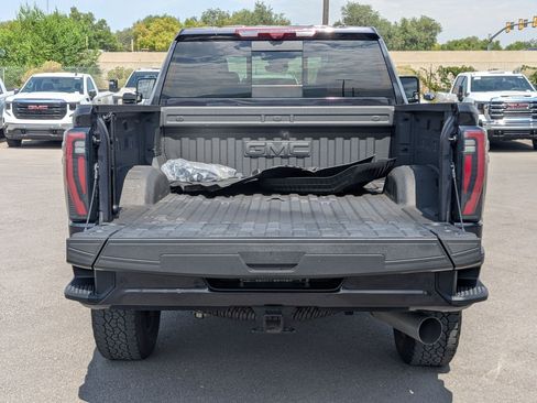 Certified 2025 GMC Sierra 3500 AT4 w/ AT4 Premium Plus Package AWD/4WD image 35