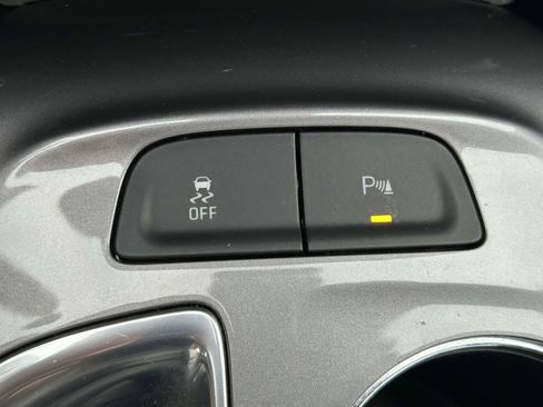 Used 2024 Chevrolet Malibu LT FWD image 25