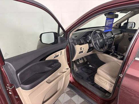 Used 2019 Honda Ridgeline RTL-E image 11