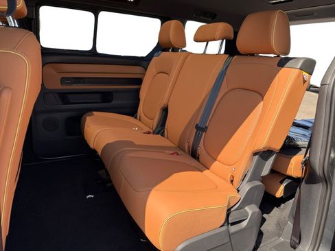 New 2025 Volkswagen ID. Buzz Pro S Plus image 16