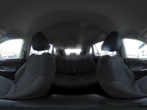 Used 2025 Toyota RAV4 LE image 41