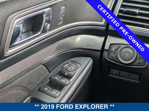 Used 2019 Ford Explorer XLT w/ Equipment Group 202A FWD image 26