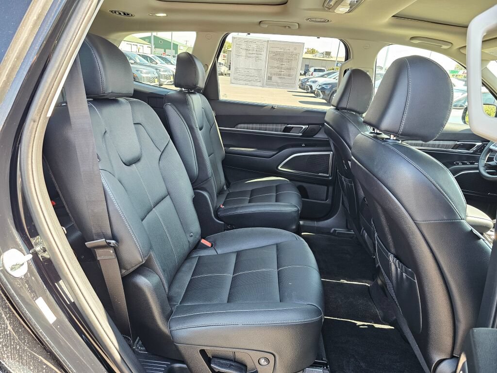 Used 2024 Kia Telluride SX w/ Towing Package AWD/4WD image 15